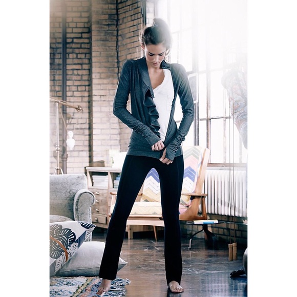 Anthropologie Ruffle Zip Up - Picture 3 of 7